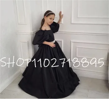 Siyah Saten A-Line Çiçek Kız Elbise Düğün için Kısa Puf Kollu Prenses İlk Communion Elbise Noel Elbisesi